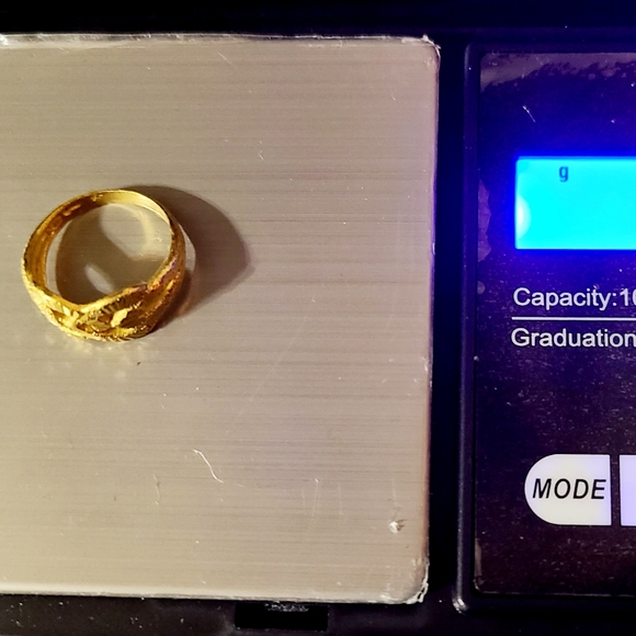 Stamp 18k Solid Gold Japan Ring 💍 Size 4.5 New - Picture 4 of 8